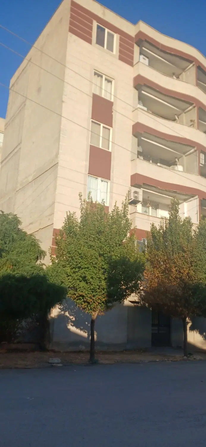 واحد۹۴متری_۲ خواب_باغ نی مجتمع پاسارگاد