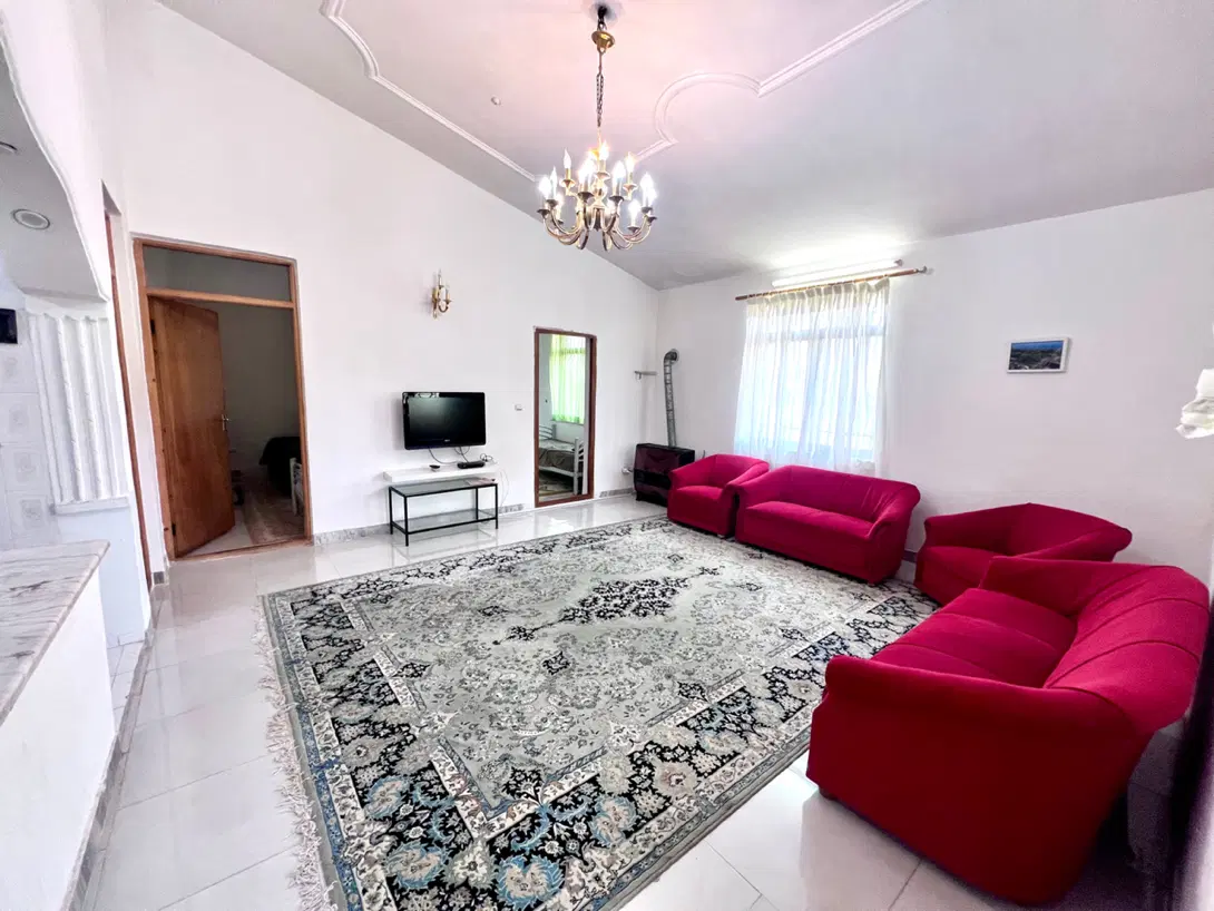ویلا دربست دوخوابه چمخاله حیاط دار