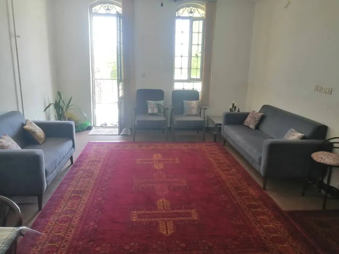 اجاره خانه مرکز شهر ، پایین تر از پوشاکی ایرانیان