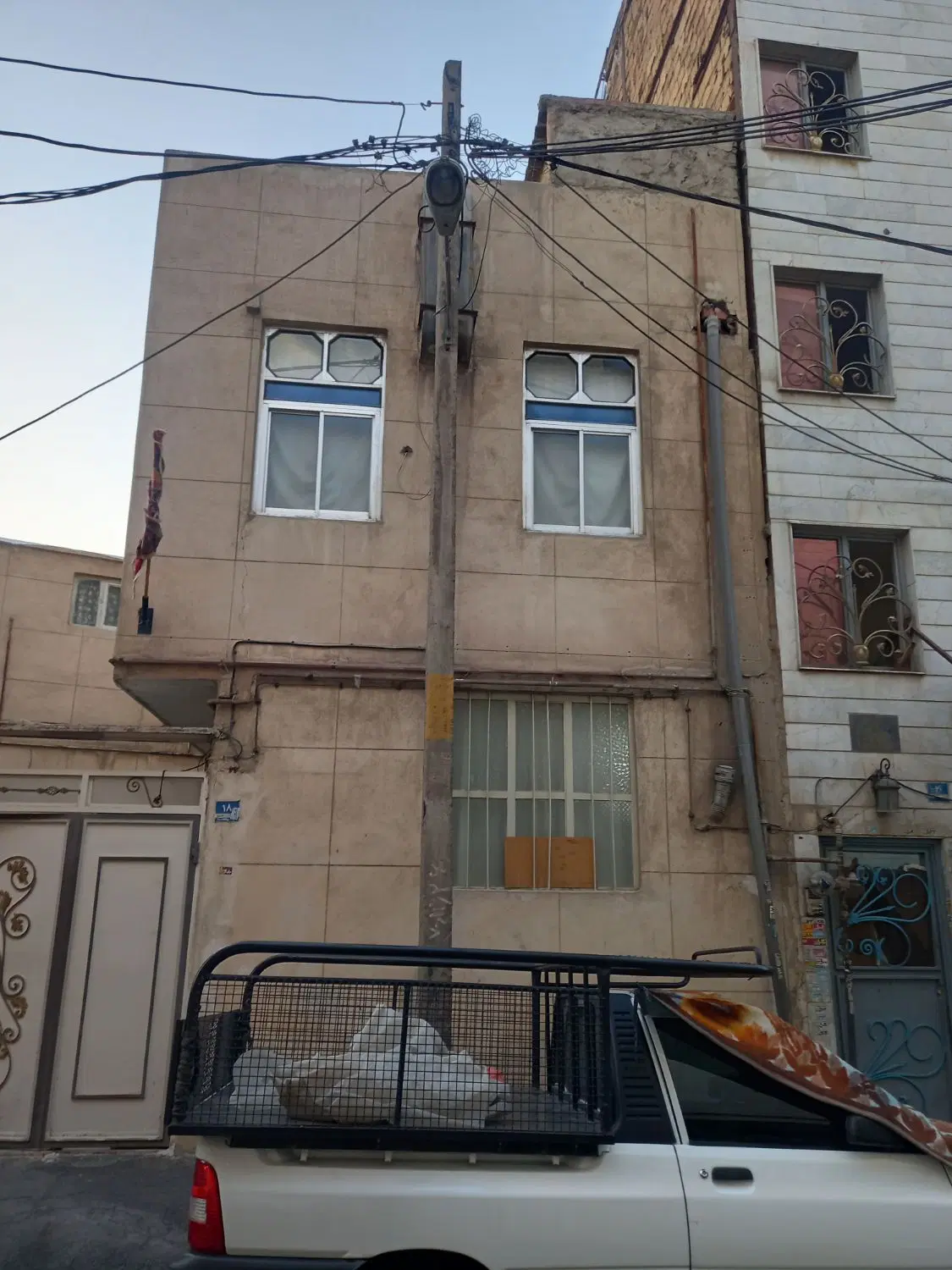 خانه ومغازه در نعمت آباد