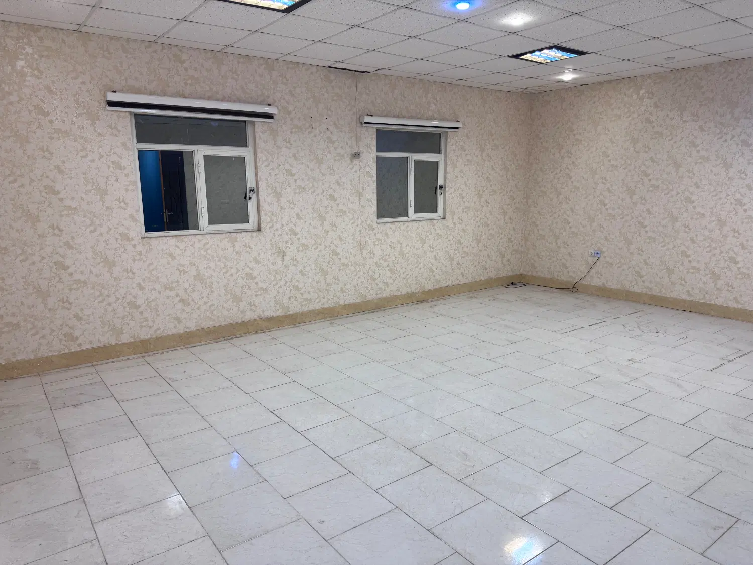 فروش ساختمان دوطبقه سه نبش صفاییه