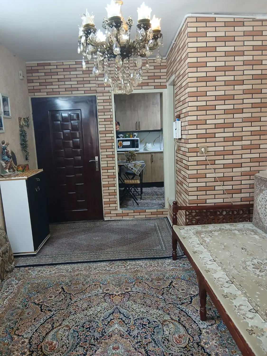 آپارتمان ۷۸ متری در مجتمع ۲۲بهمن