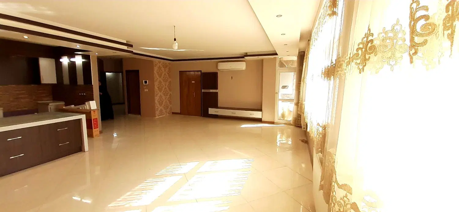 آپارتمان مشابه نو پنج سال استفاده