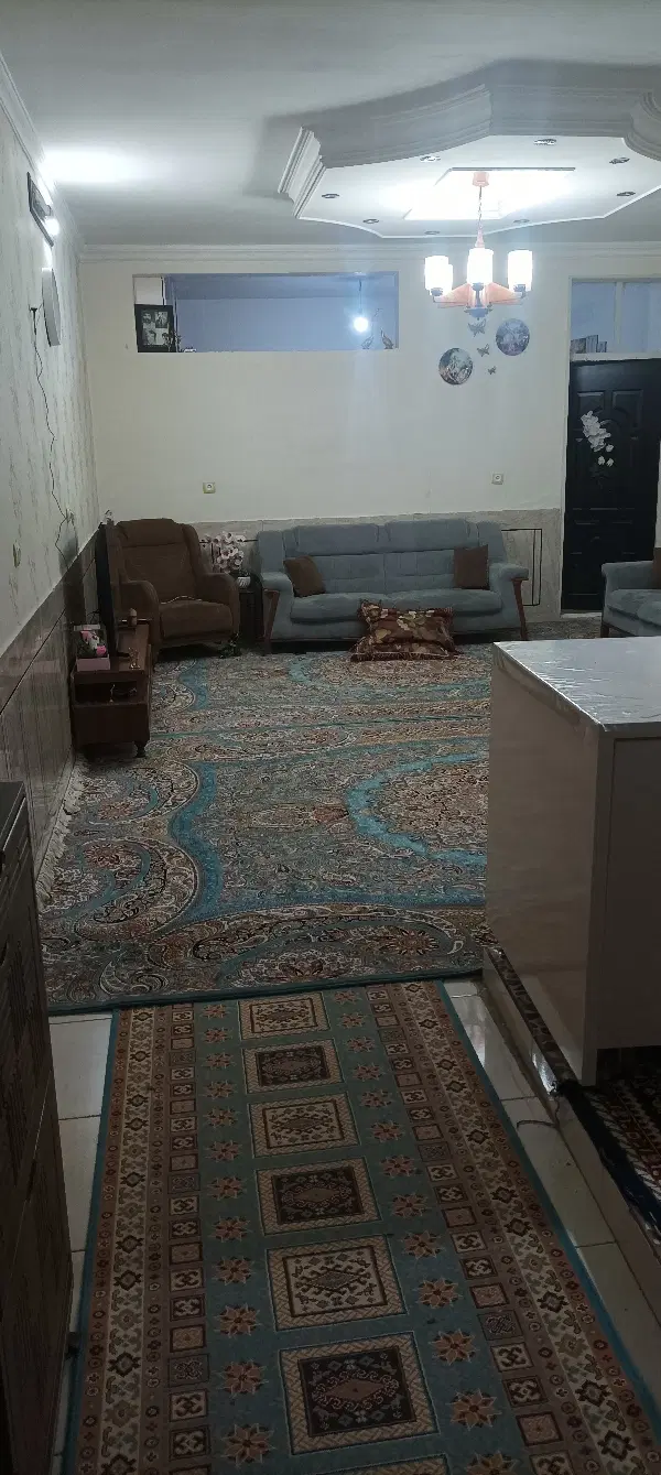 منزل ویلایی دوطبقه چهار باغ معاوضه بادوطبقه بزرگتر