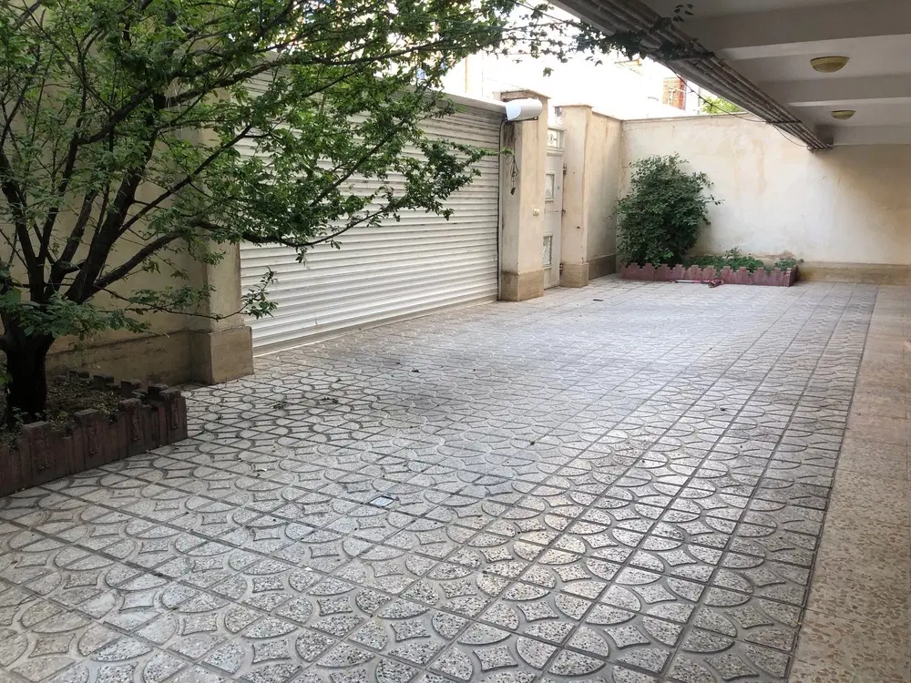 فروش آپارتمان 160 متری سه خواب ( خیام جنوبی