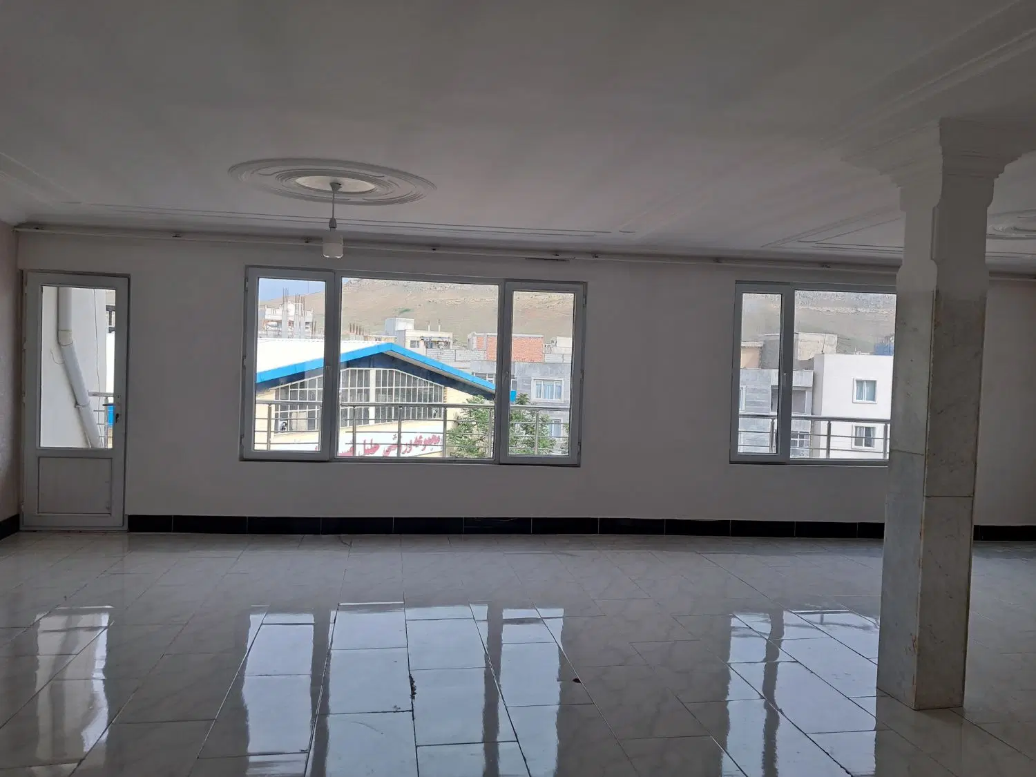 اجاره یک واحد مسکونی دوخوابه