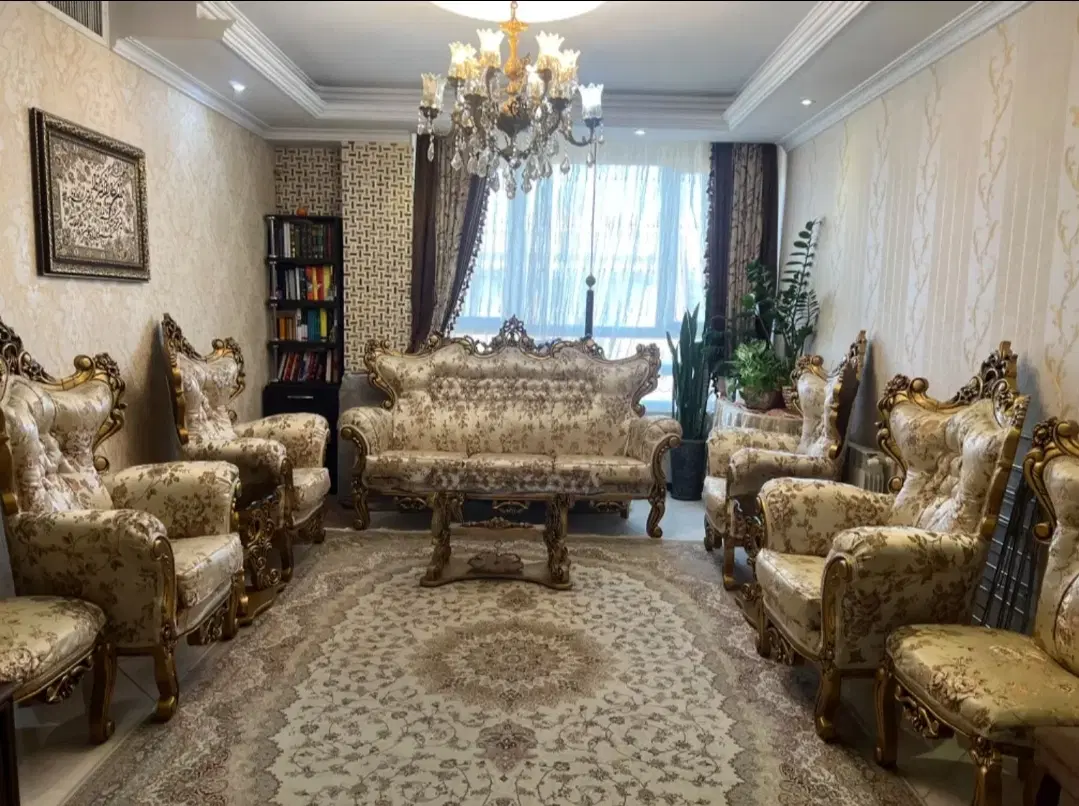 ۱۱۵ متر __ سالن بزرگ __ پرده خور