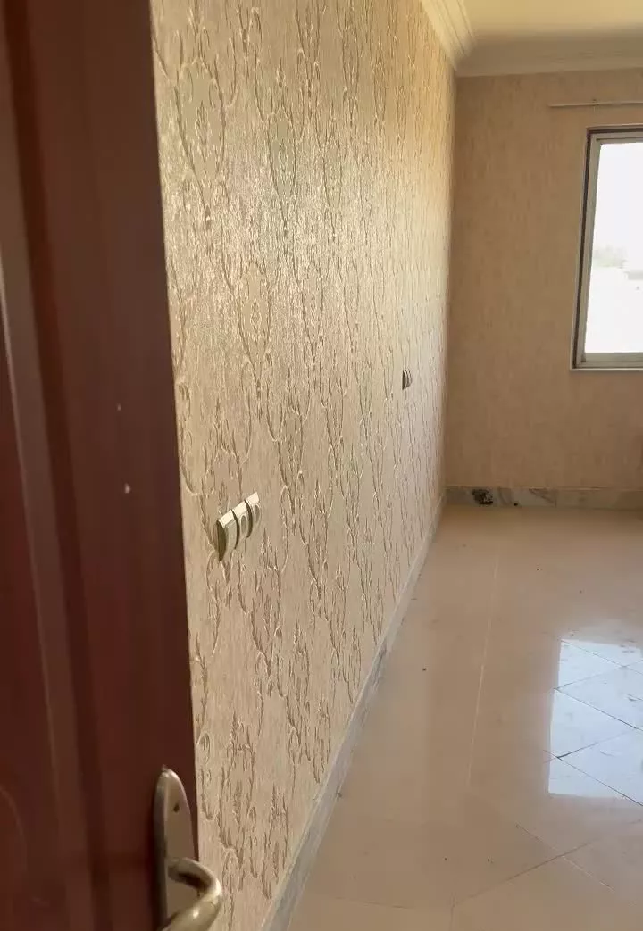 ۵۵ متر اداری، بر اصلی، سند تکبرگ آزاد