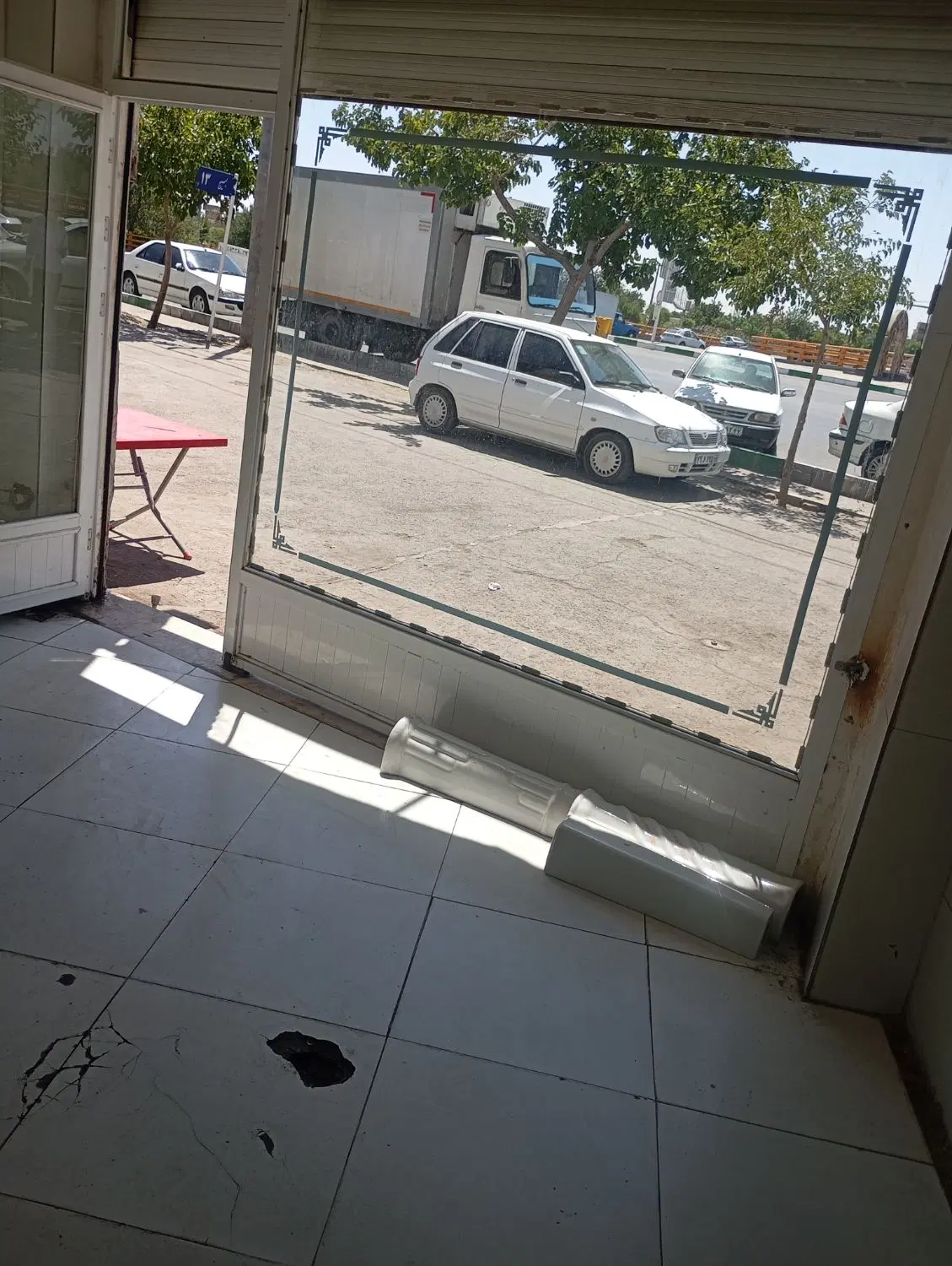 مغازه ۱۶ متری حاشیه صدمتری