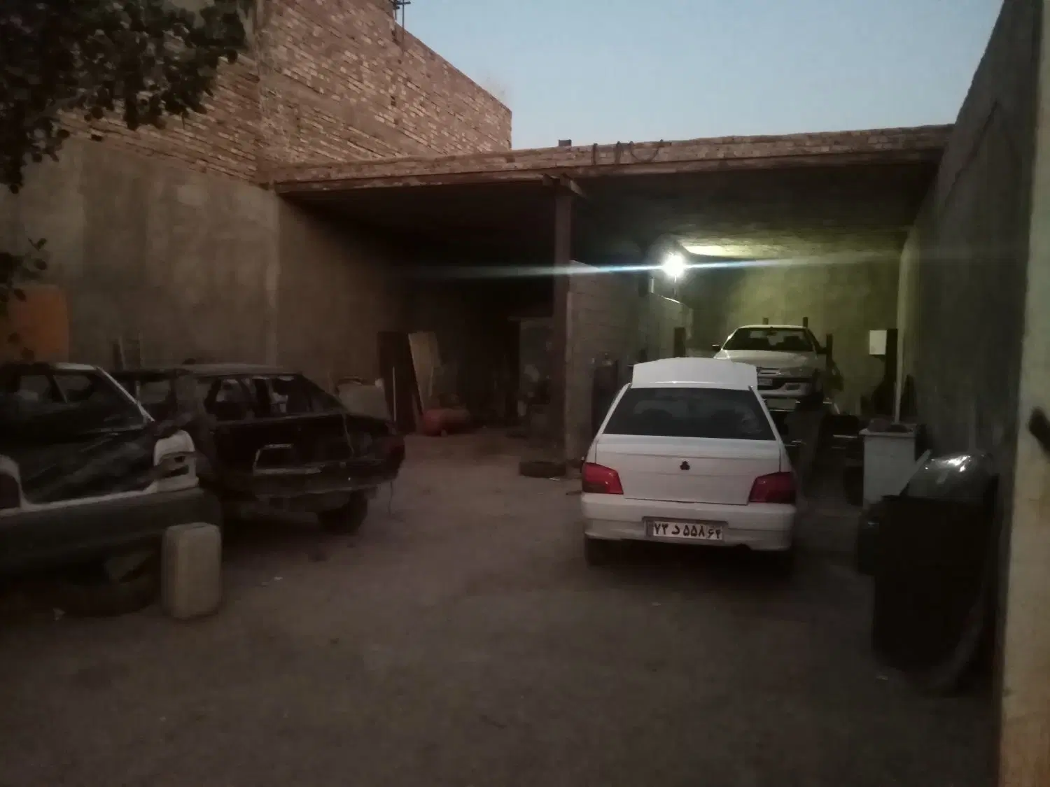 کارگاه 200متری در شهرک کارگاهی کار 2
