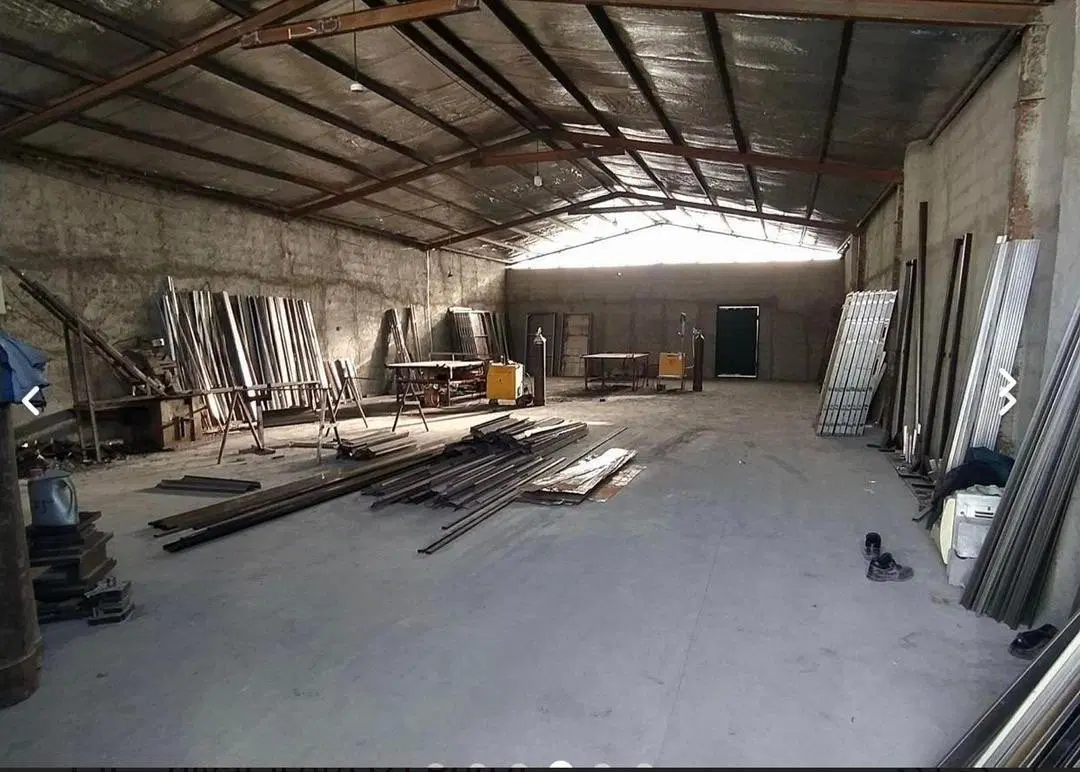 ۴۵۰ متر زمین ۲۵۰ متر سوله ادران