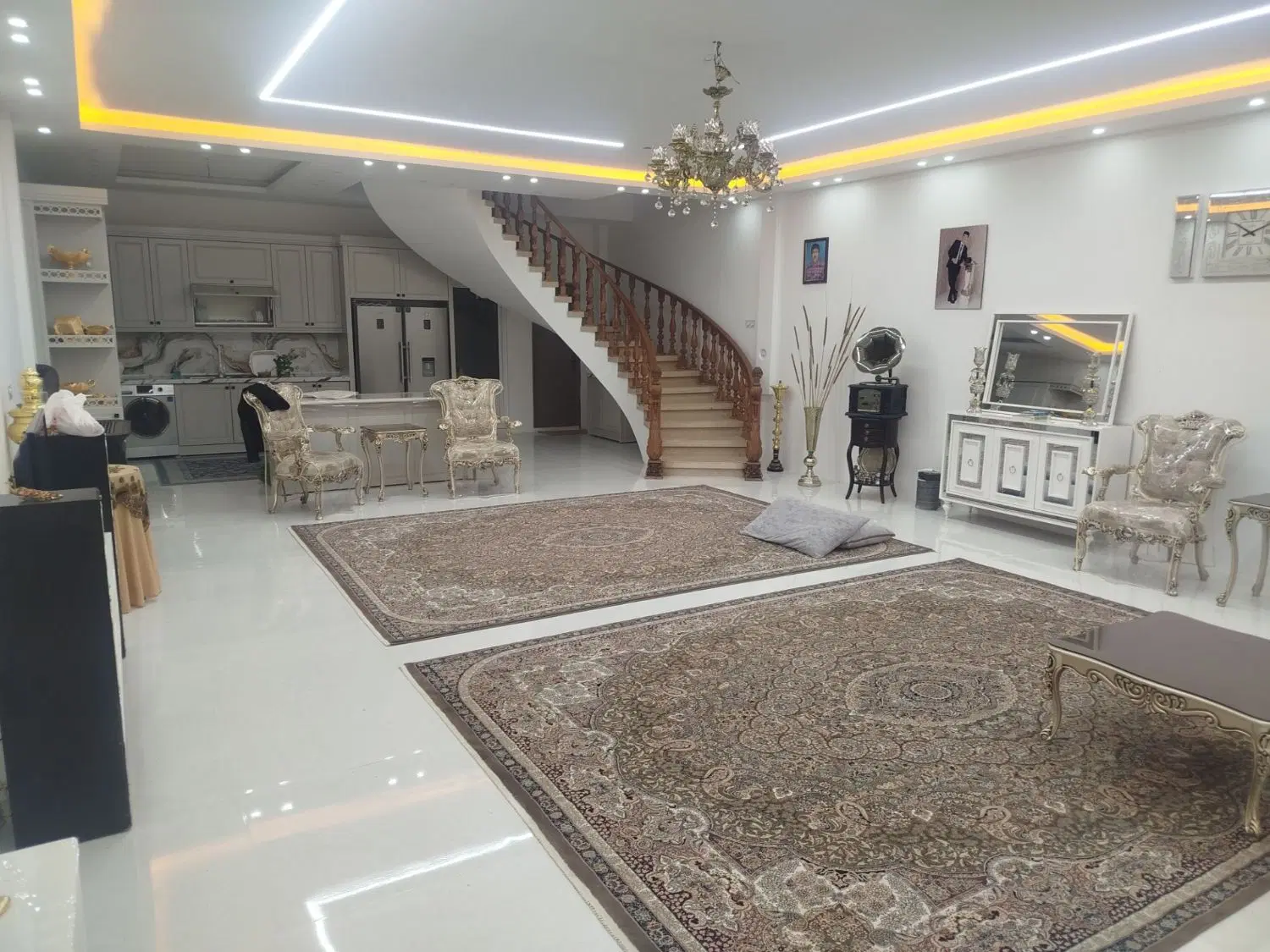 خانه ویلایی ۲۳۰متر درابد