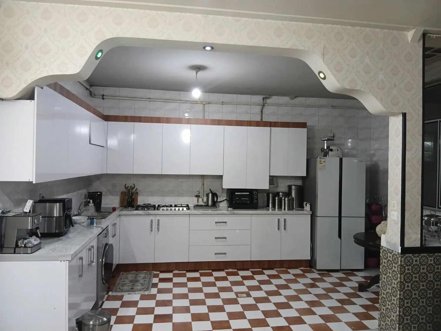 ۲ طبقه ویلایی