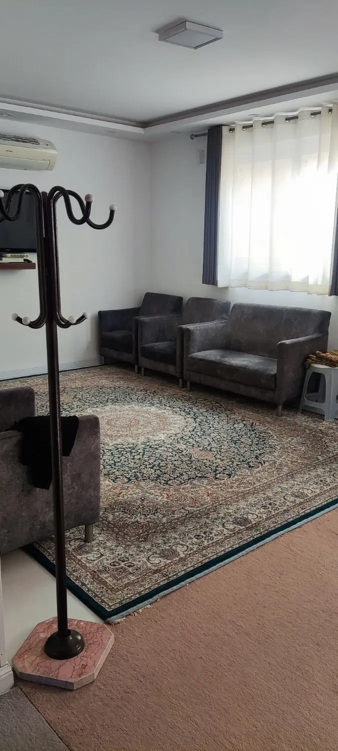 زیرزمین 60متری فلکه توحید
