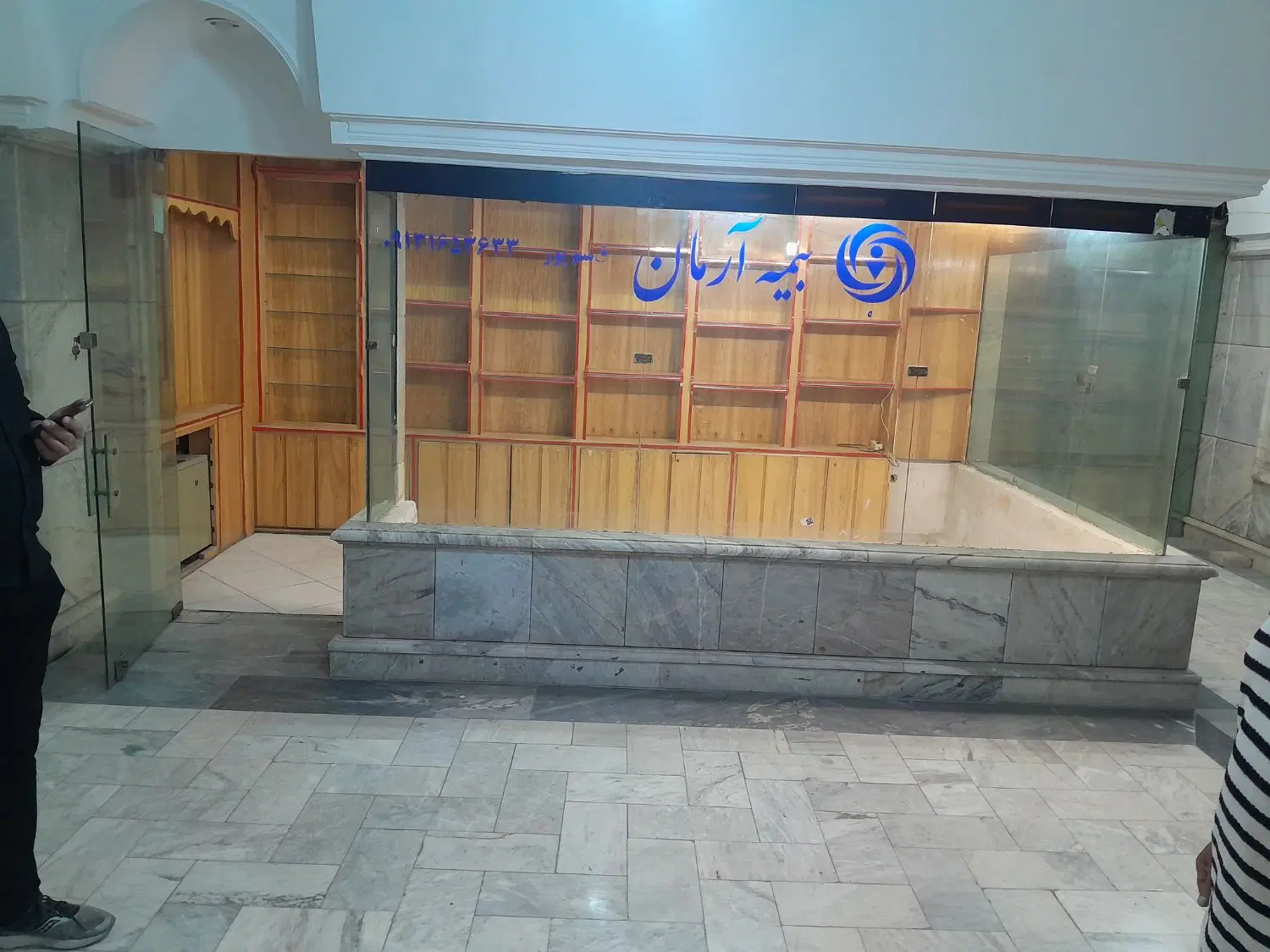 مغازه ۲۰متری در چهارباغ