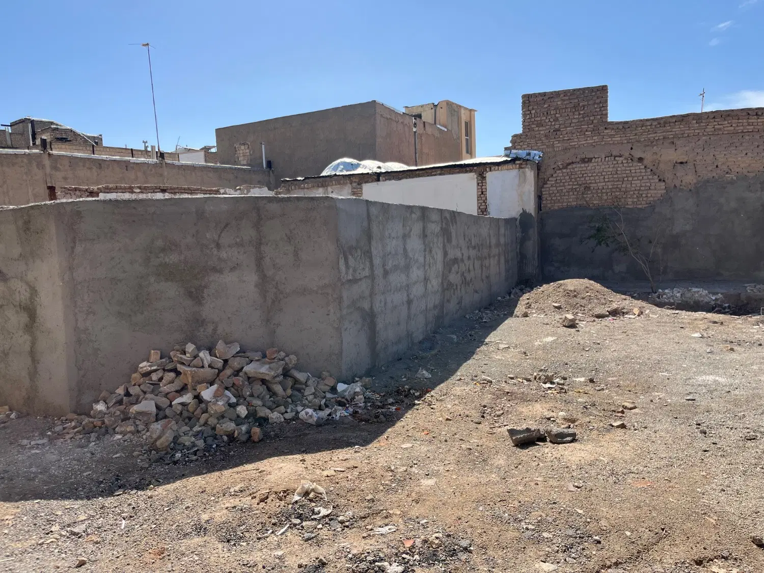 فروش زمین دو بحر ثلاث ۲۵