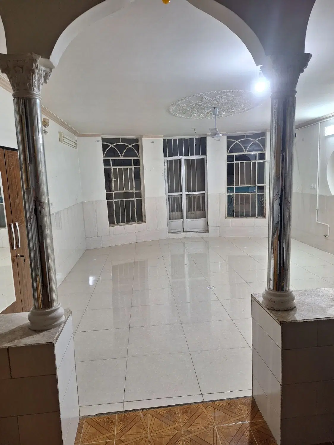 اجاره منزل. طبقه زیر زمین. میدان صنعت