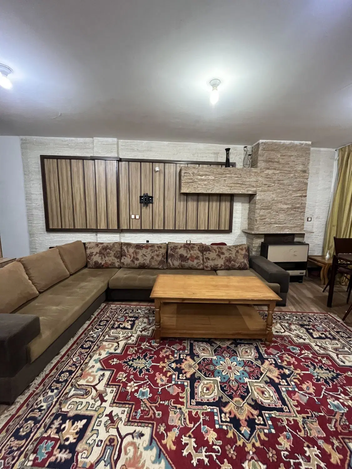 ویلا دنج وفول امکانات در دهکده