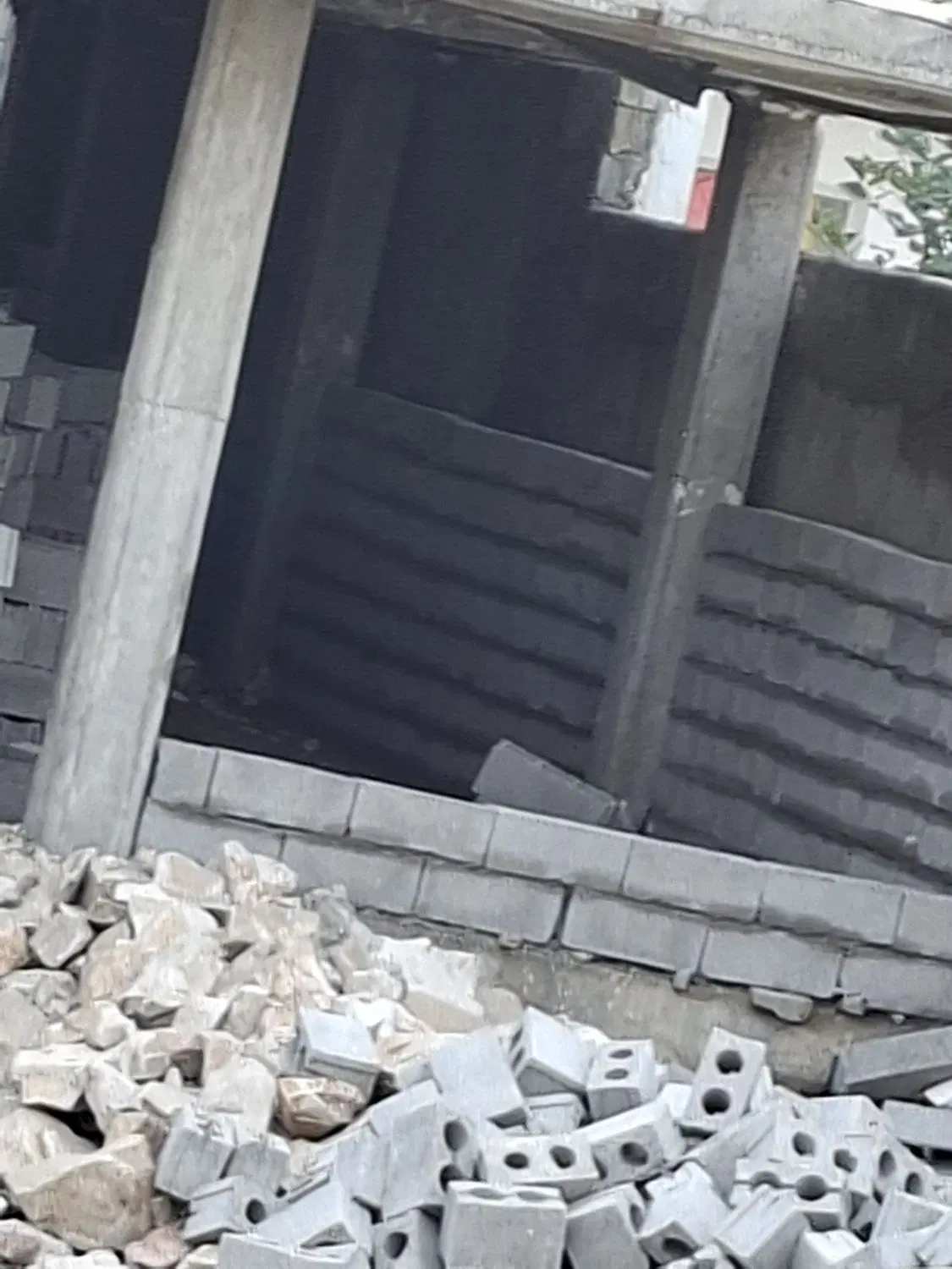 زمین سقف ستون و دیوار چنی شده