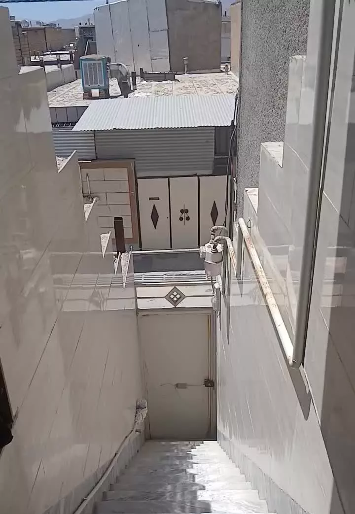 طبقه بالا