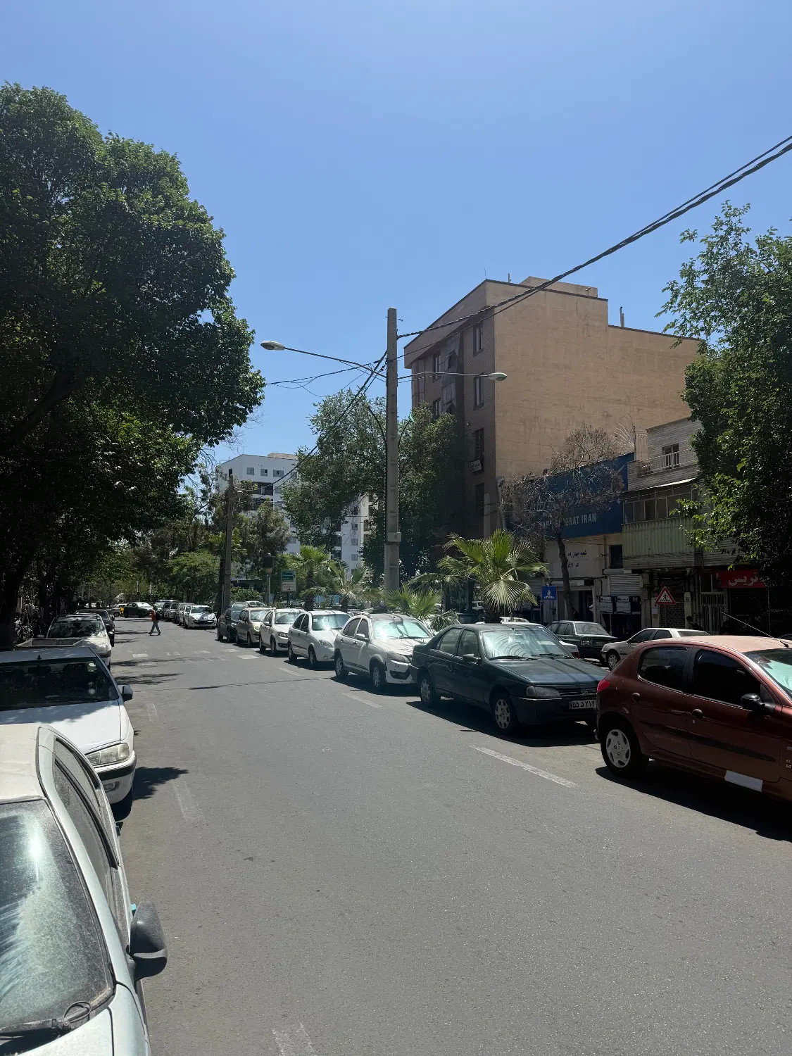 مغازه تجاری ۱۷ متر ملکیت  بولوار اصلی بریانک غربی