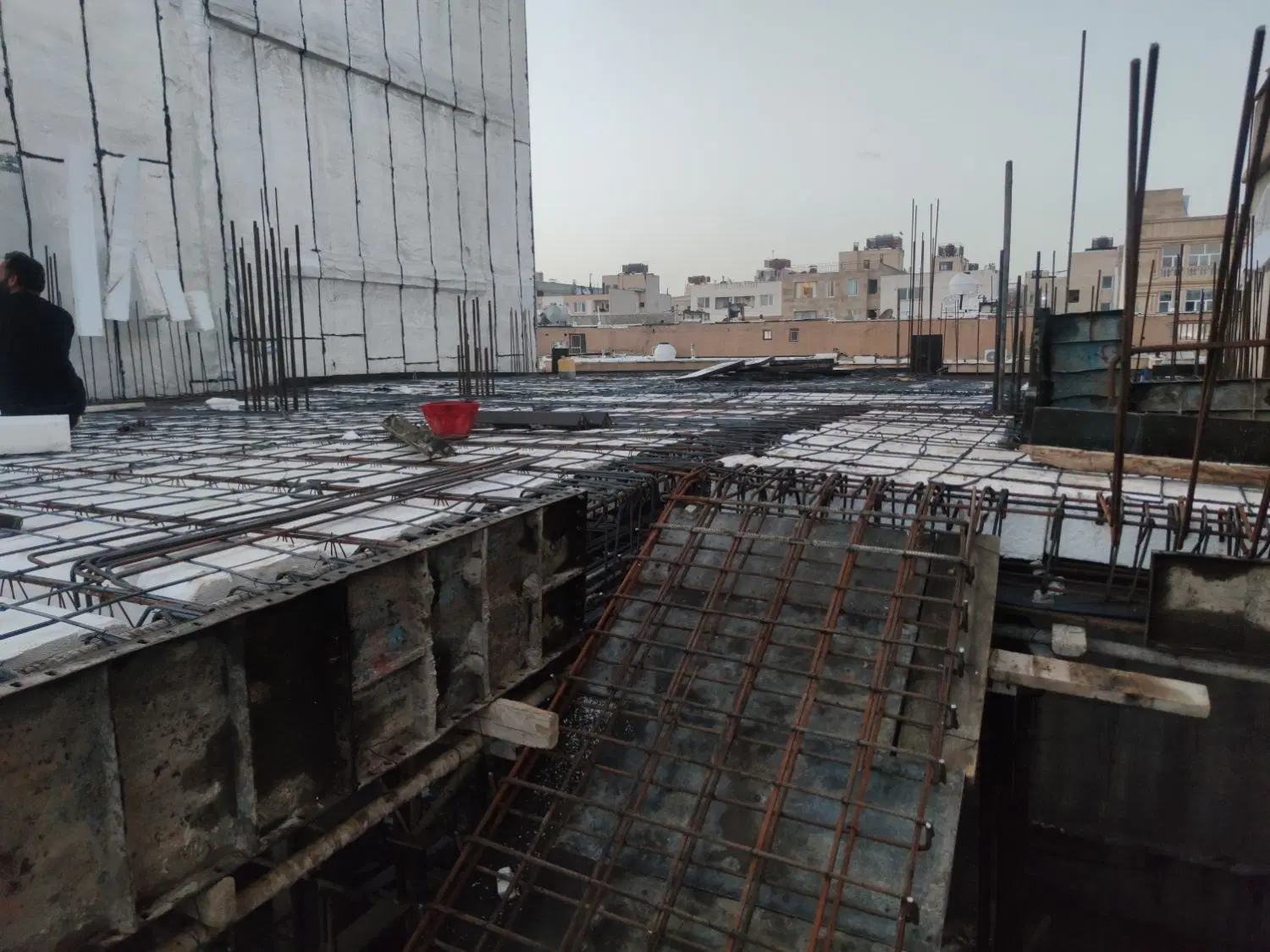 پیش فروش تکواحدی برپاسارگادغربی زیر قیمت منطقه