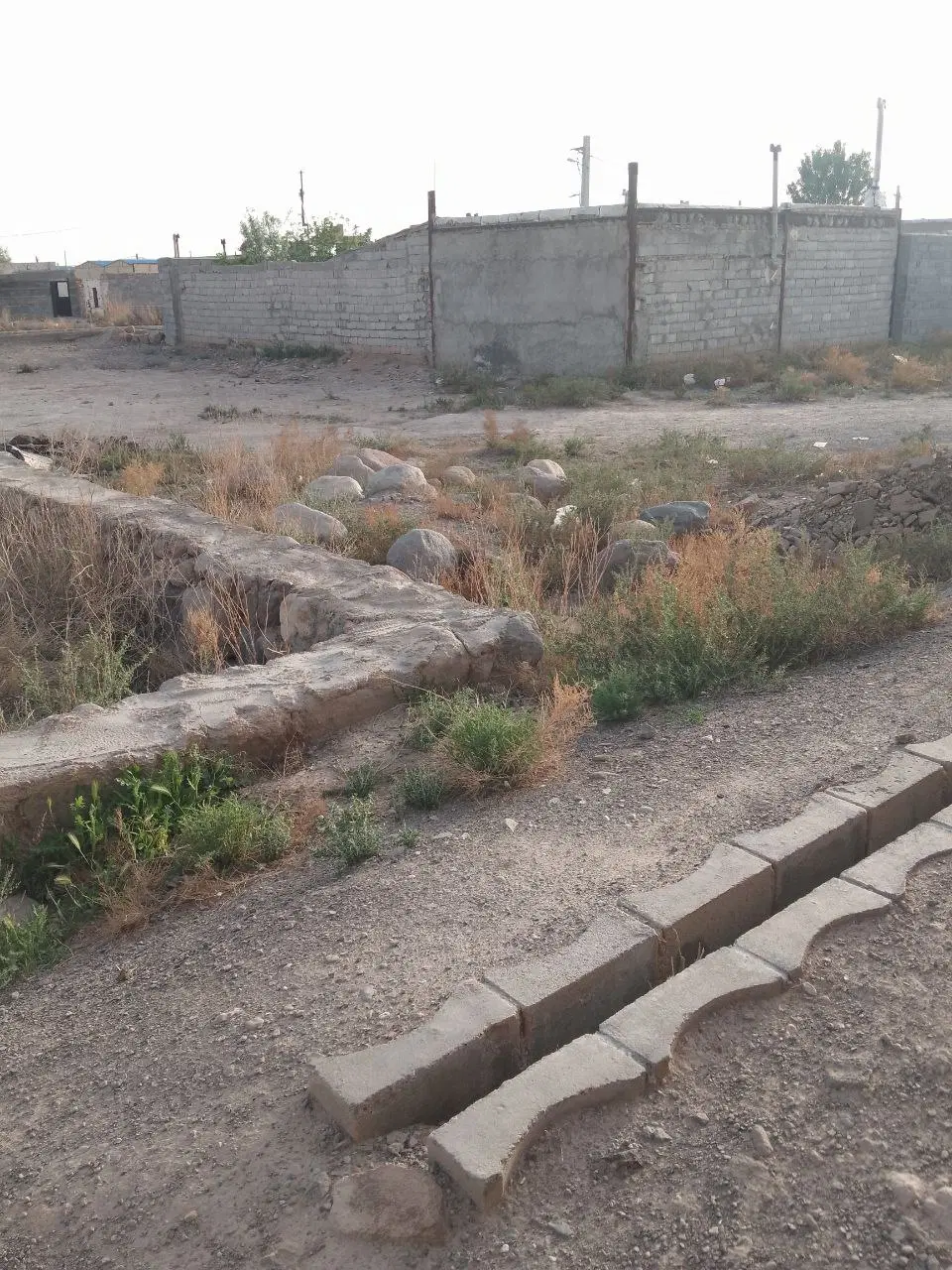 زمین مسکونی الوار