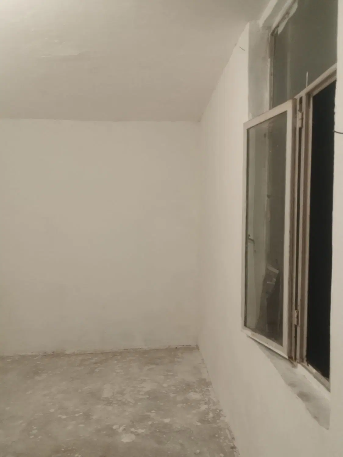 اجاره واحد ۶۰ متری حیاط و راهرو کوچک