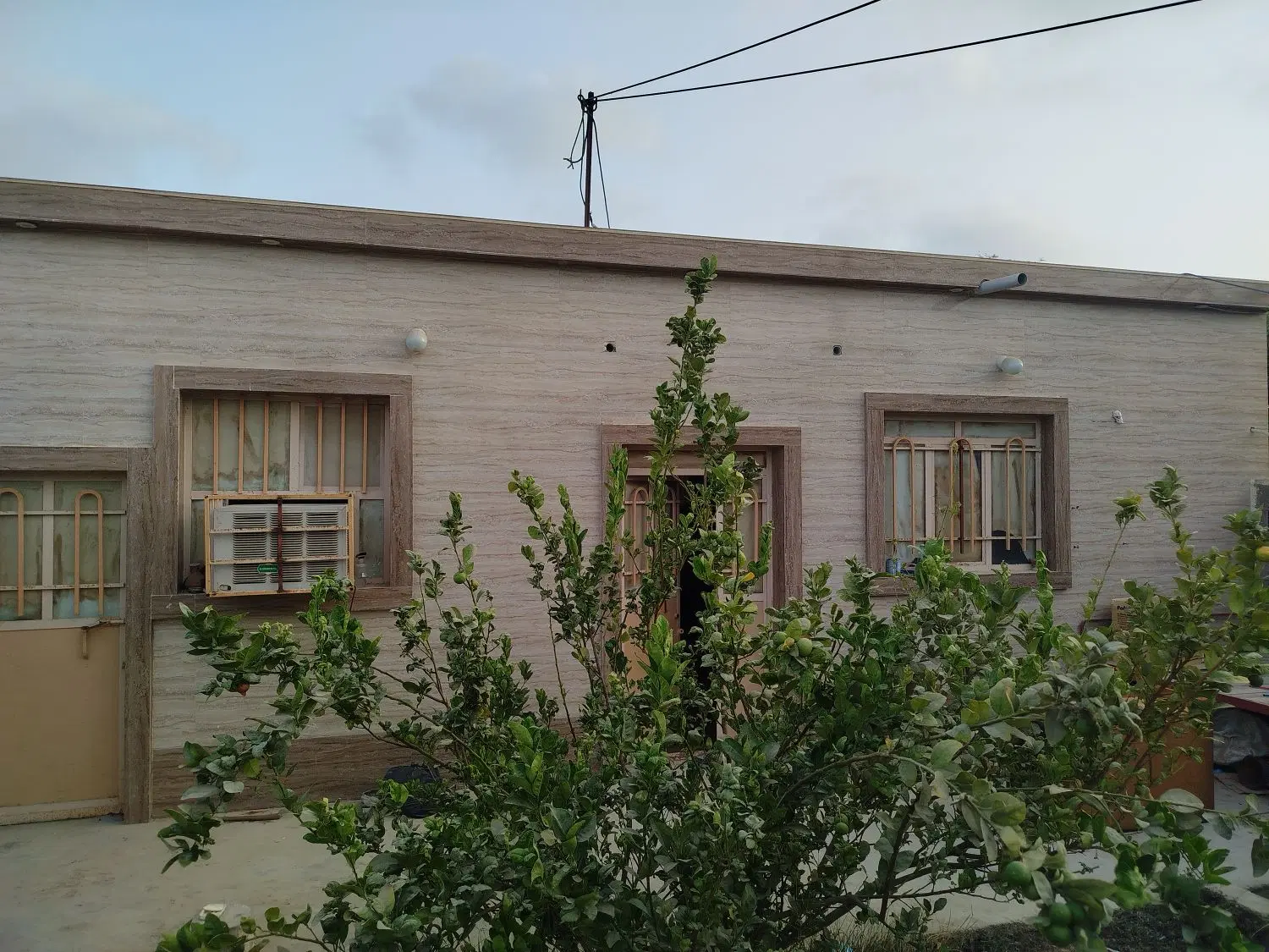 اجاره منزل ویلایی ۲ خواب واقع در کمب مراد آباد