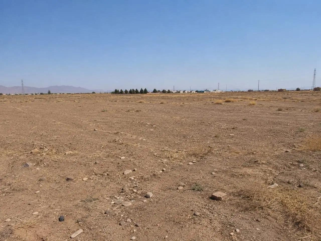 زمین دونبش ۱۶۵ متری بر ۲۰ و ۱۲ متری زمین های شاکری