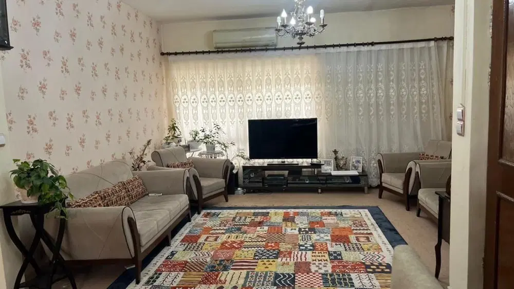 آپارتمان ۱۰۸ متری گلسار