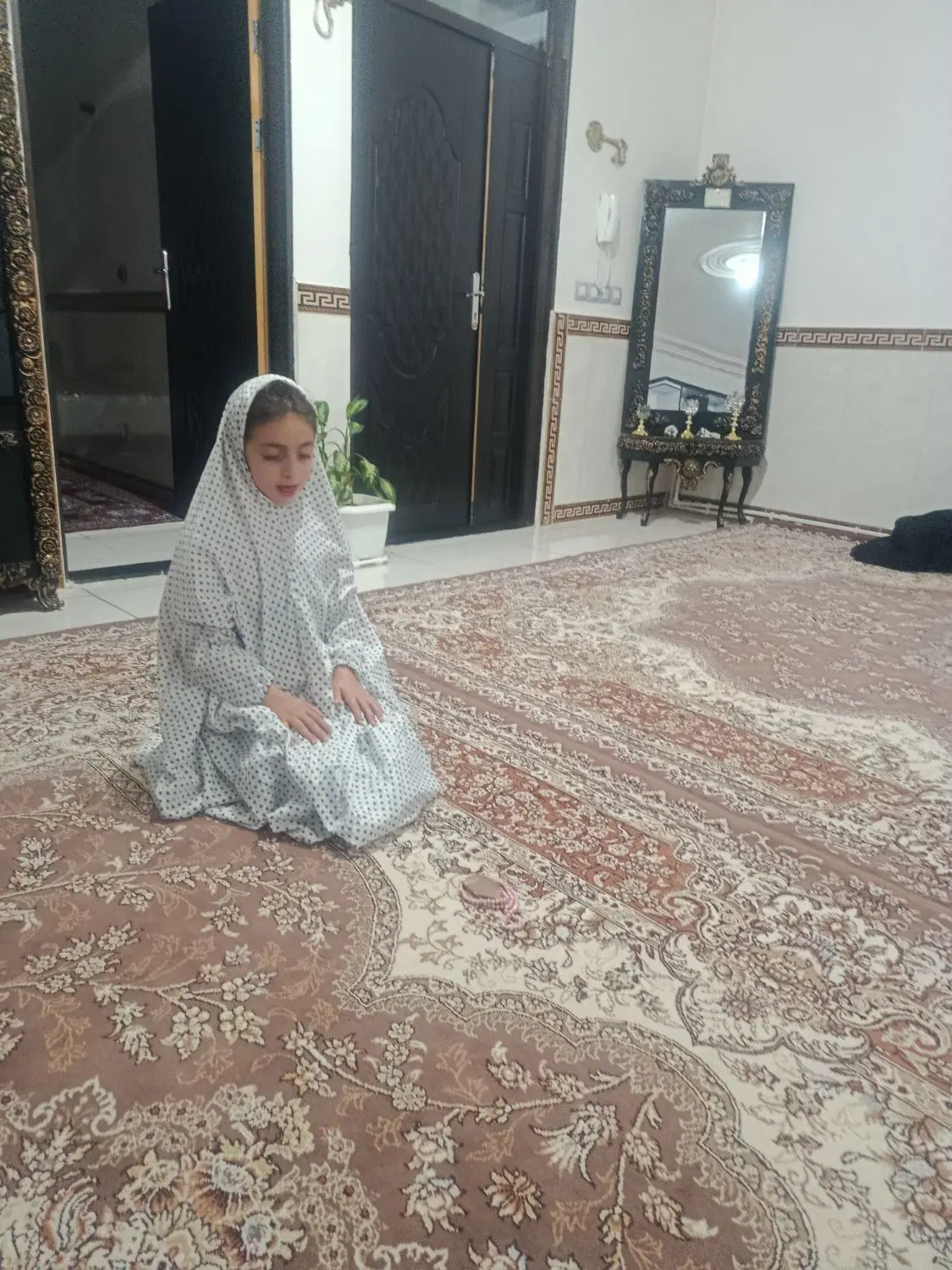 طبقه همکف روبرو بیمارستان