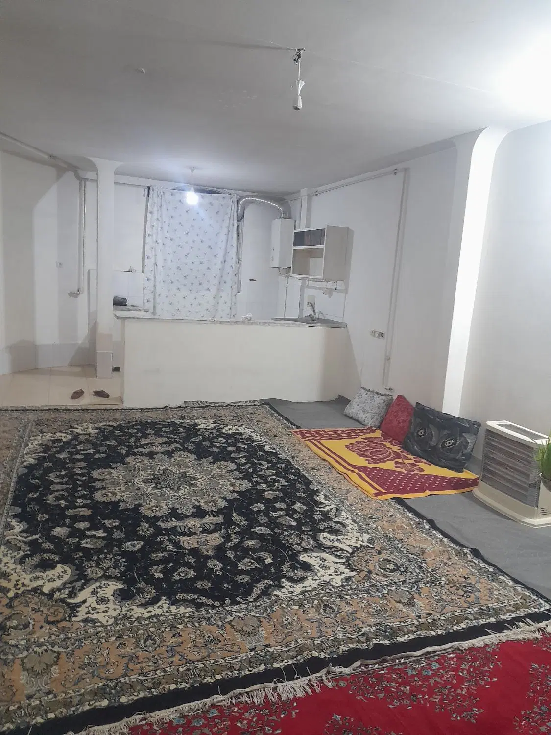 ملک فروشی