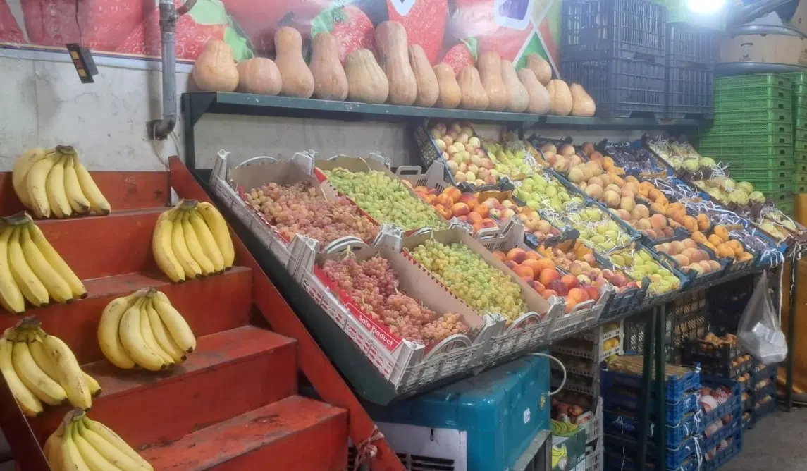 مغازه میوه فروشی