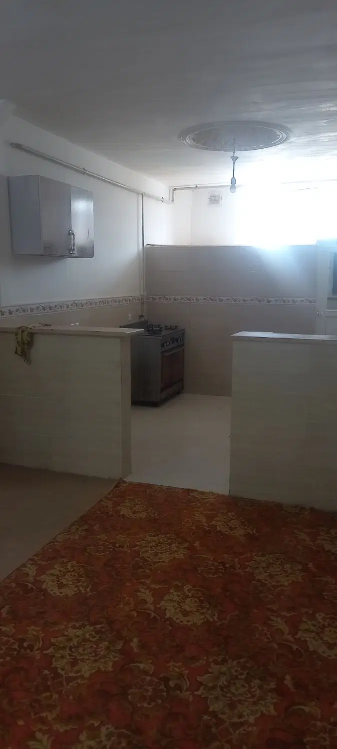 منزل مسکونی در پایین کوه