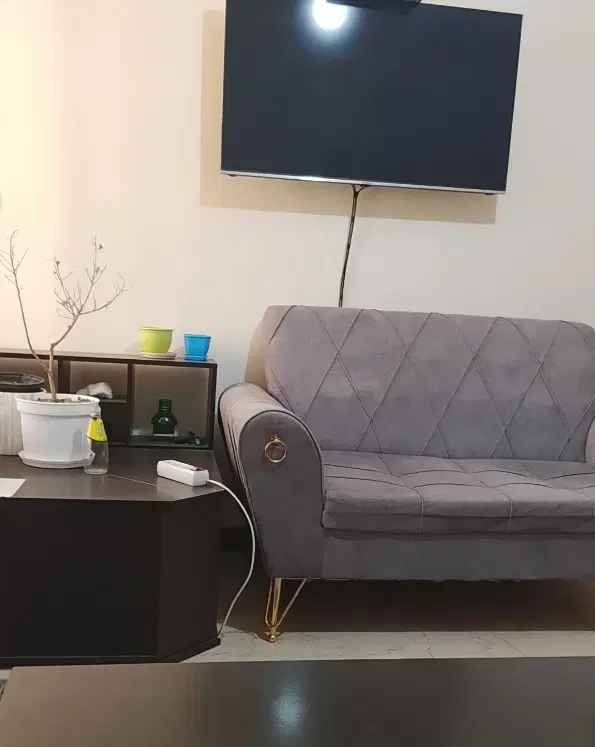 هم خونه خانم