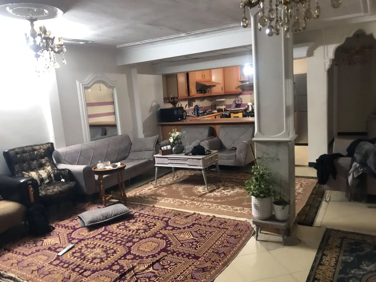 90م_شهرک بهشتی تختی_بغل مترو لوکیشن خوب