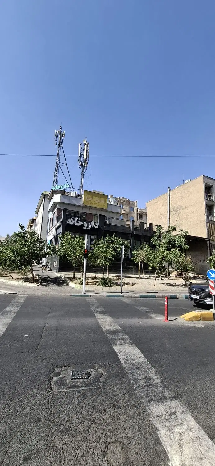 ملک تجاری اداری یکجا در بهترین لوکیشن