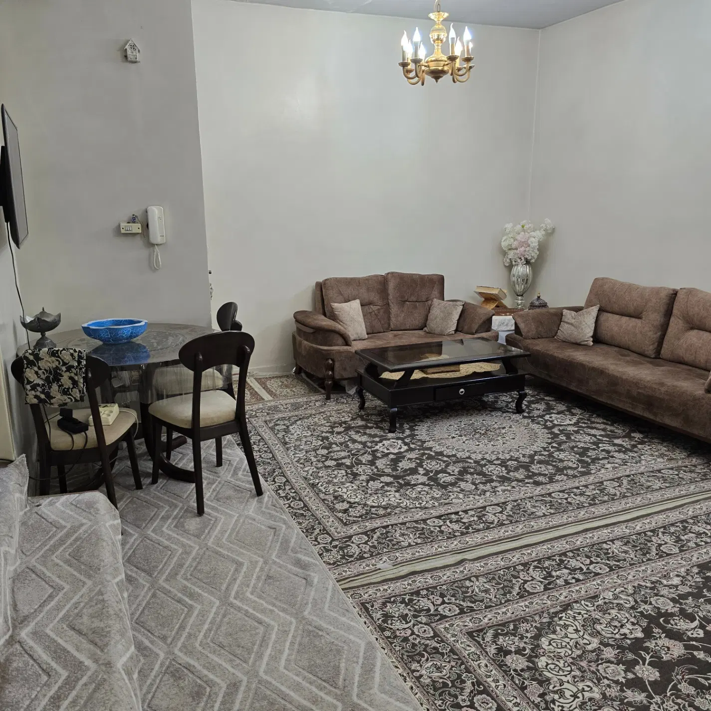 50 متر با پارکینگ فروشنده واقعی