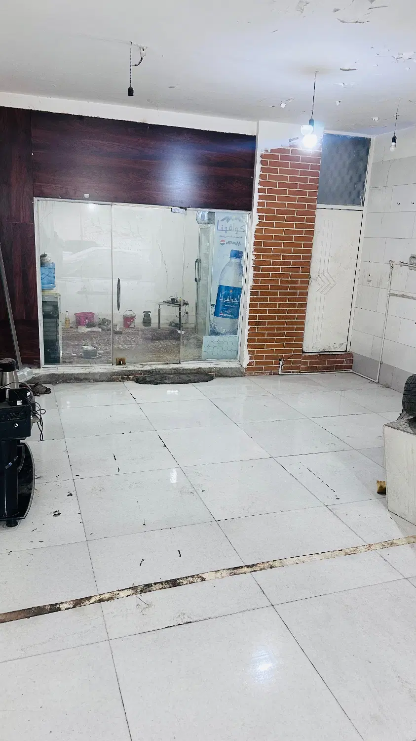 فروش مغازه تجاری منبع اب نیش خیابان ۱