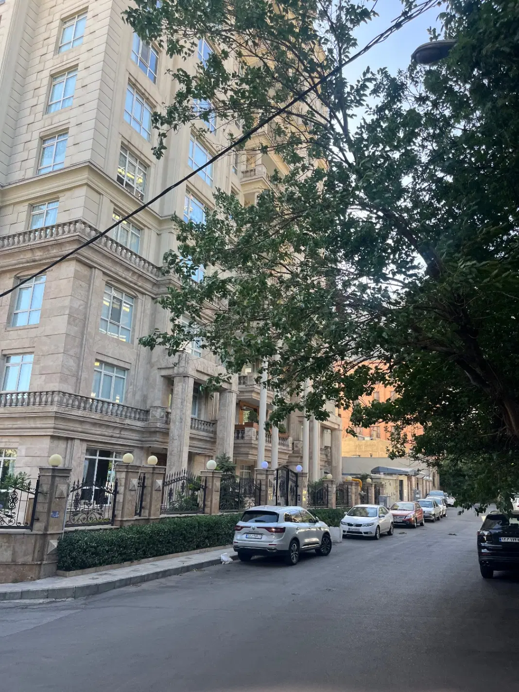 ۲۱۵ متر نیاوران تاپ لوکیشن واحد پشت لابی private