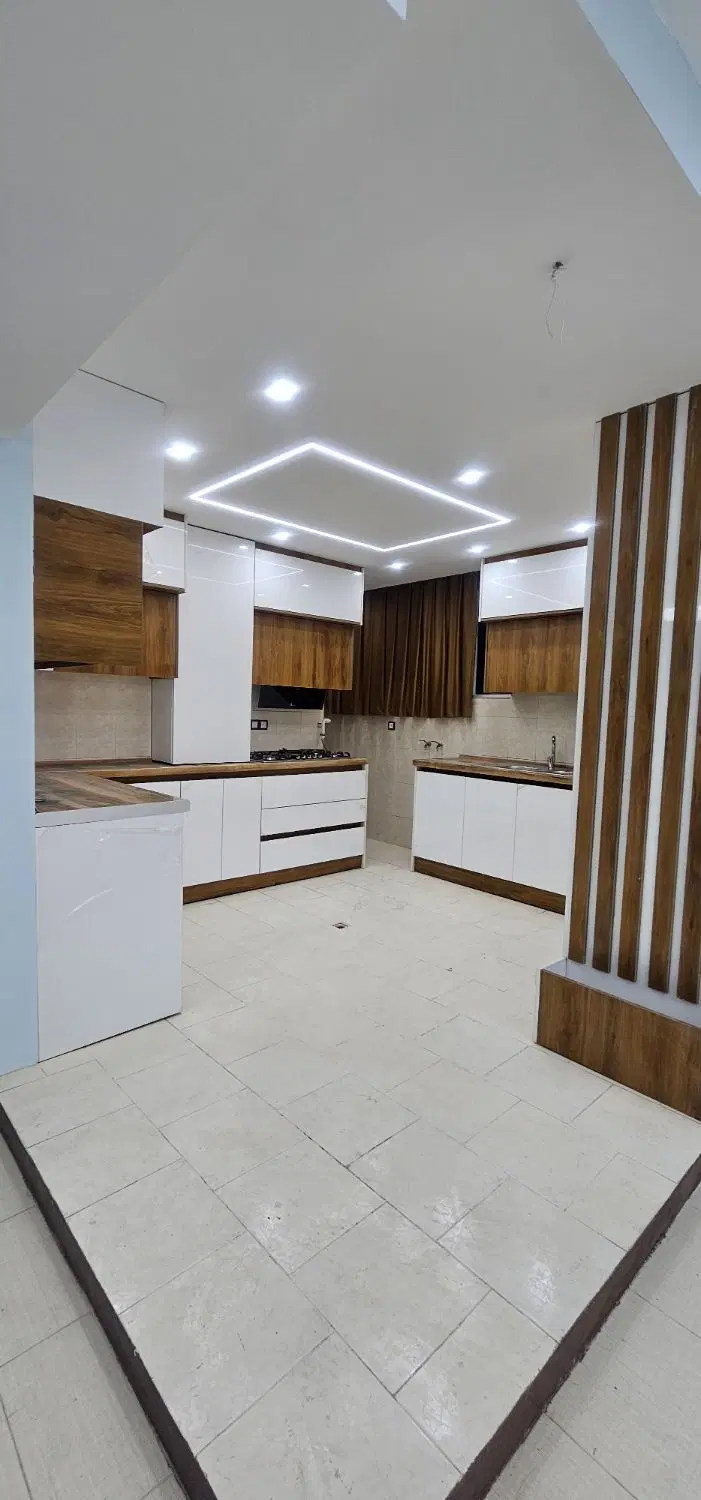 فروش دو خواب قائم سندتک برگ طبقه اول
