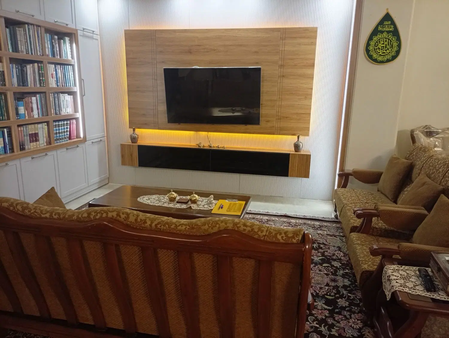 90 متر آپارتمان پارکینگ اختصاصی