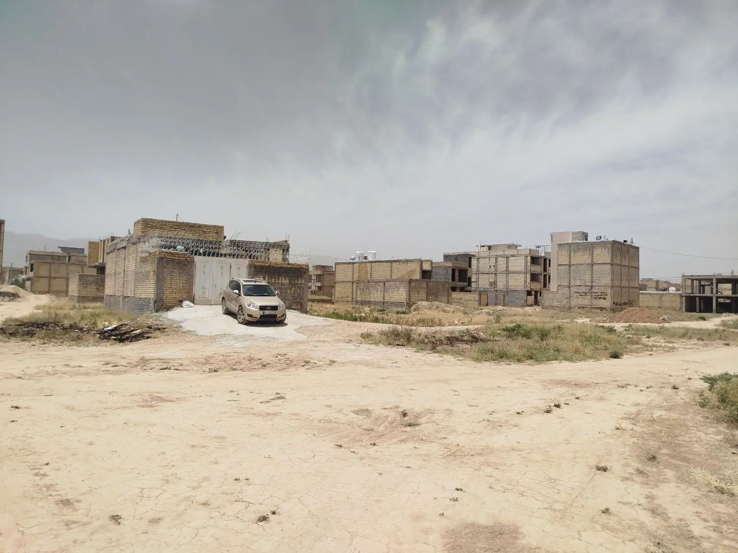 زمین مسکونی