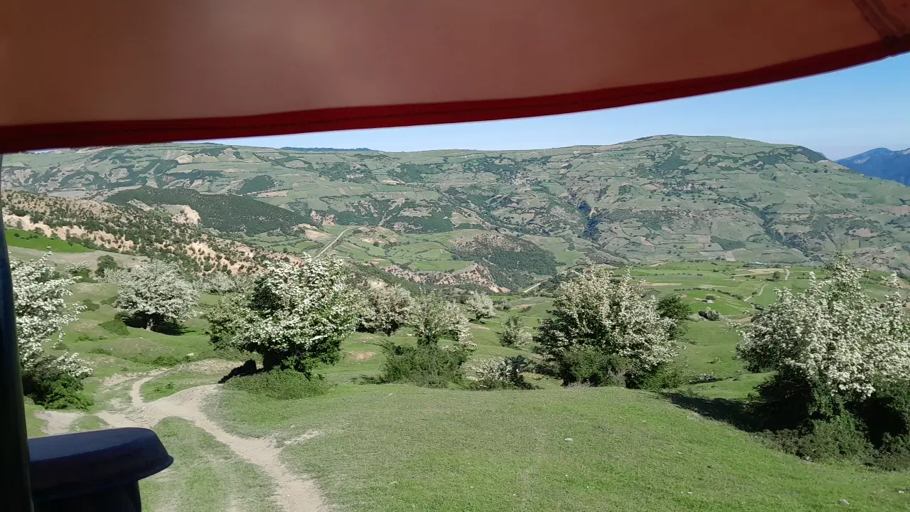 زمین بعد کافه اسفند