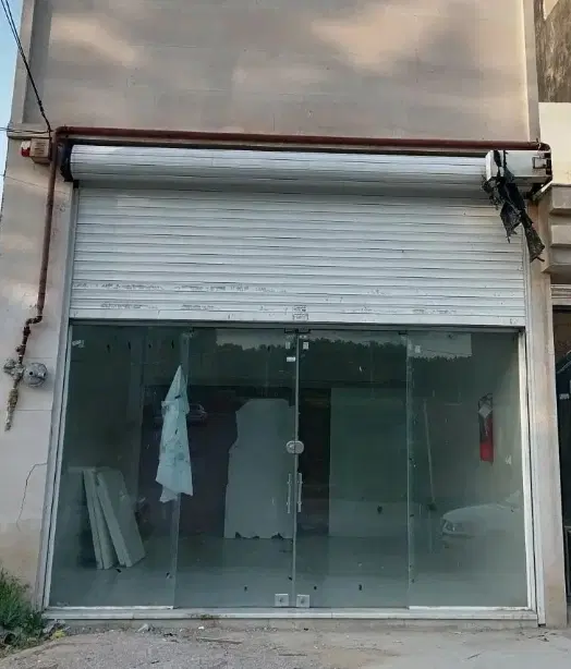 یک مغازه تجاری ۵۰متری