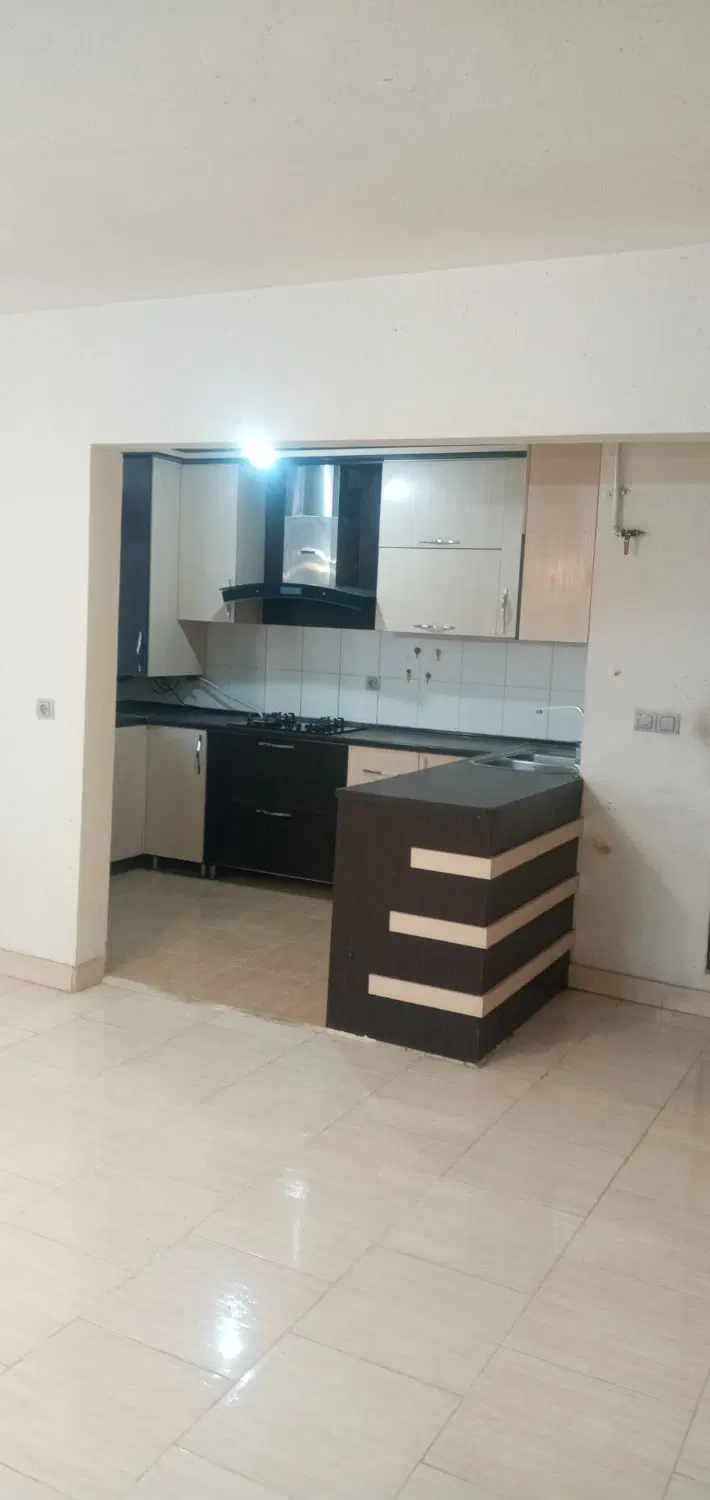 واحد دو خواب ۹۰ متری طبقه ۳