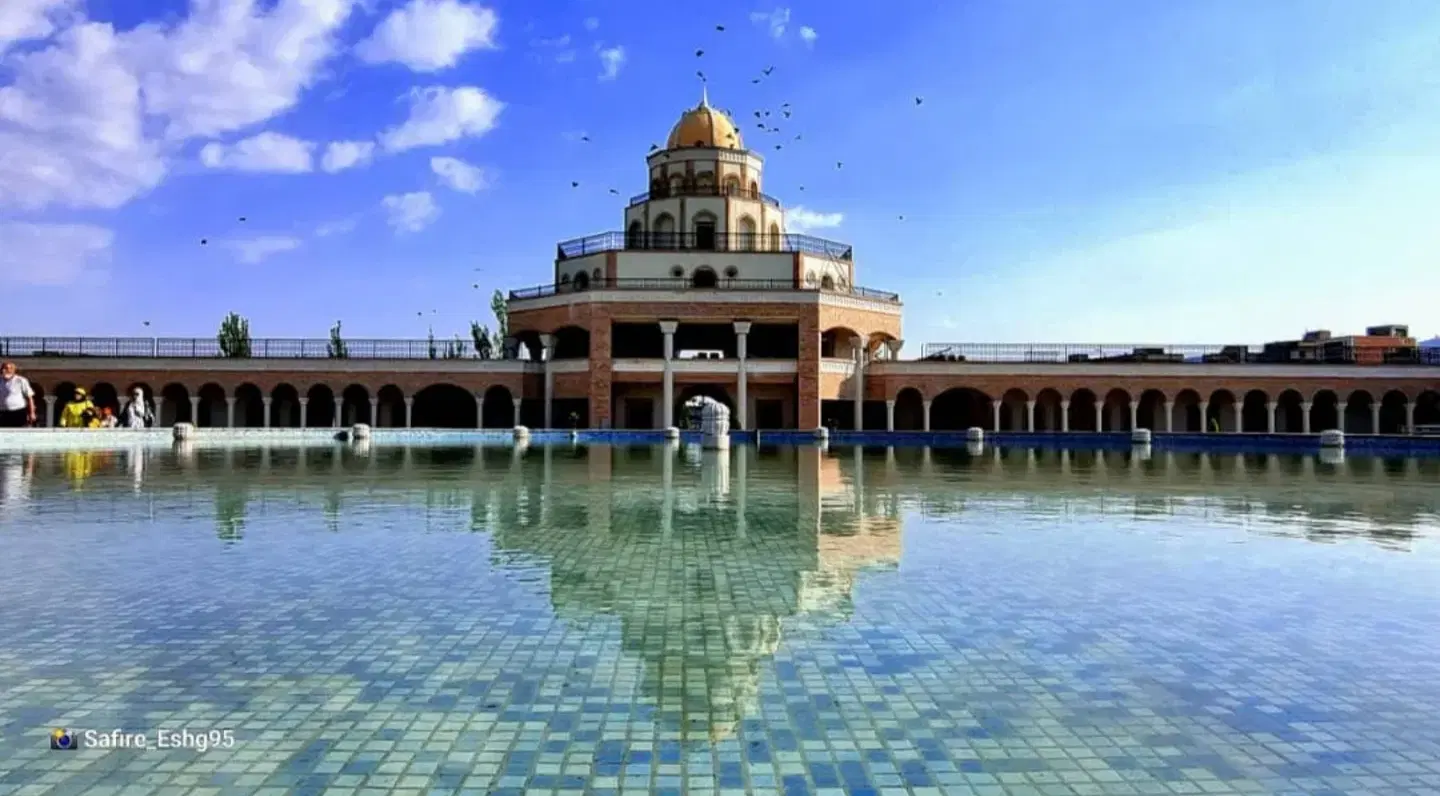 همخونه یا هم خانه میخوام