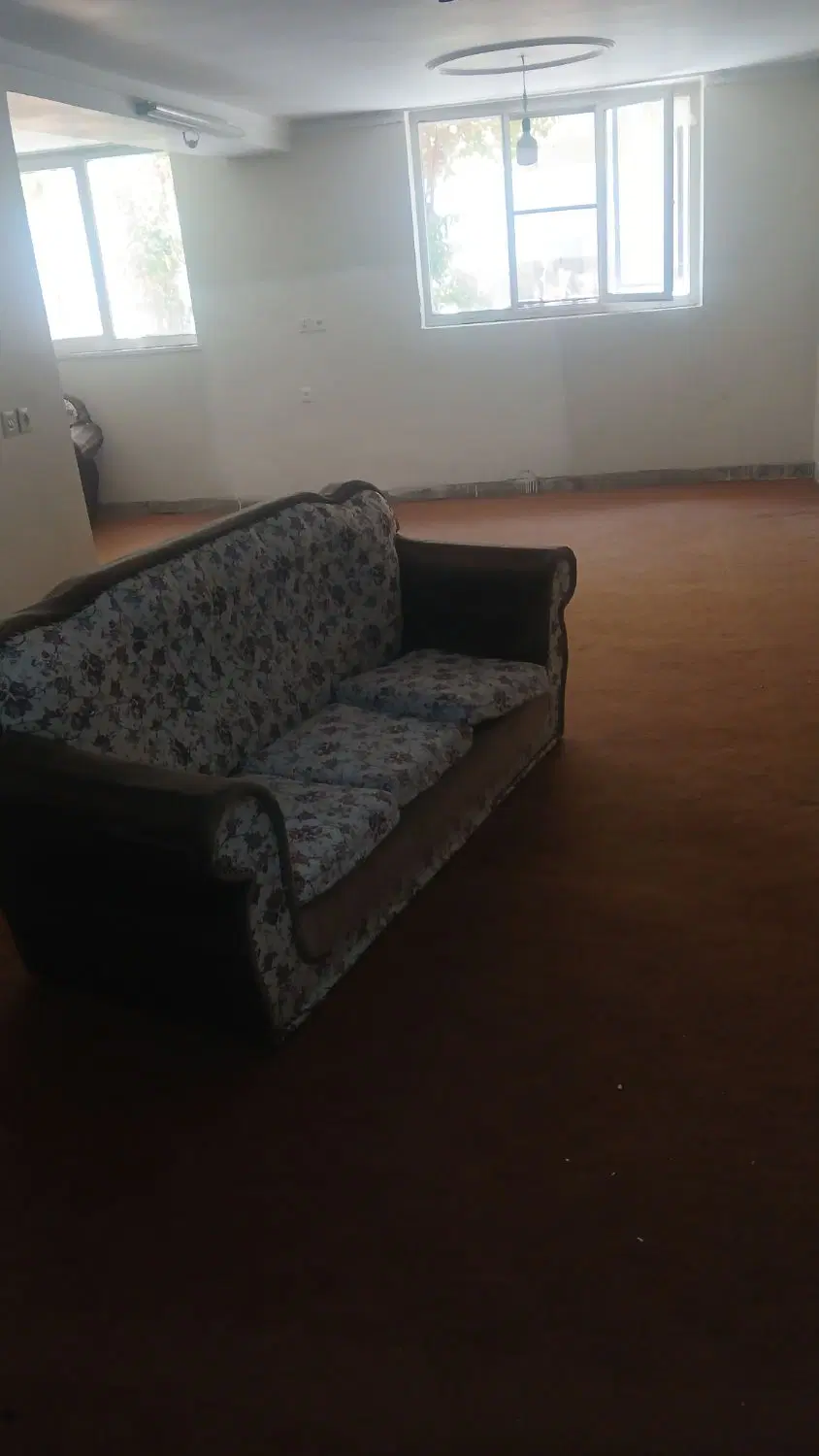 اجاره خانه طبقه راه جدا