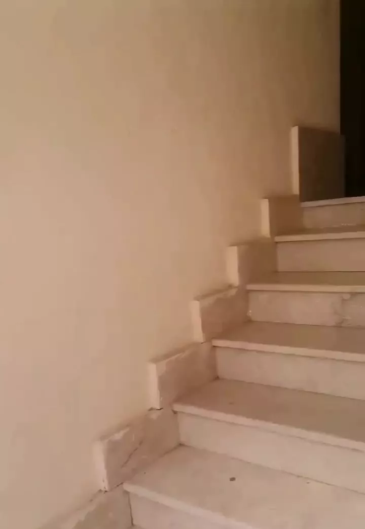 ۸۵ متری درقائم‌آبادمجتمع نگین ولیعصر (طبقه اول)
